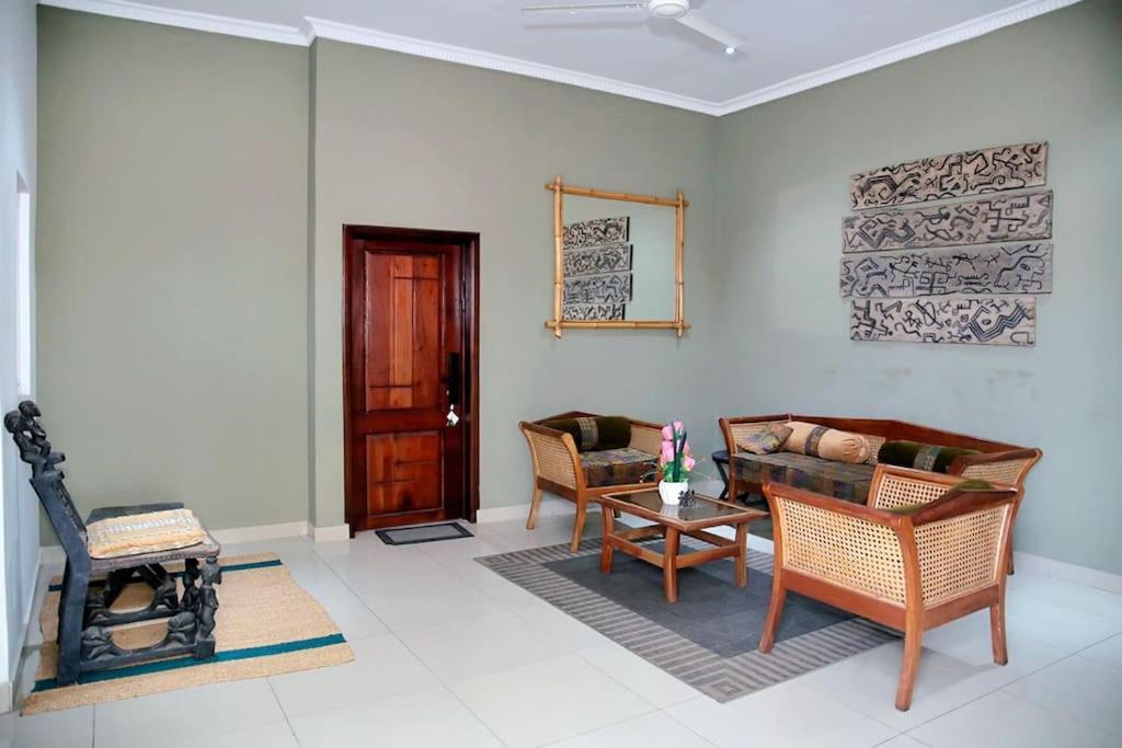 Petite'S Nest - Apartment 3 Accra Exteriér fotografie